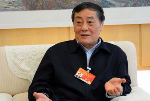 两会解读：支持宗庆后取消
限行限购
