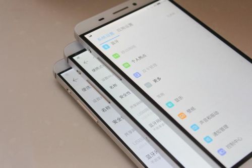 【壁上观】做了超窄边框还被吐槽 乐视冤吗？