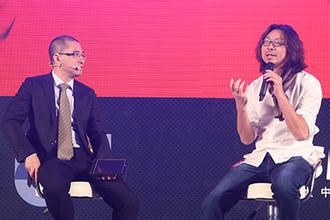 一次文化论坛上，《商业价值》杂志出版人刘湘明对话许知远