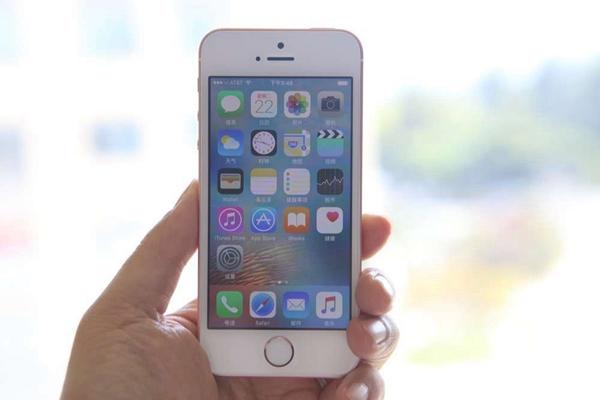 iPhone SE深评测：除了价格3288元其他没新意