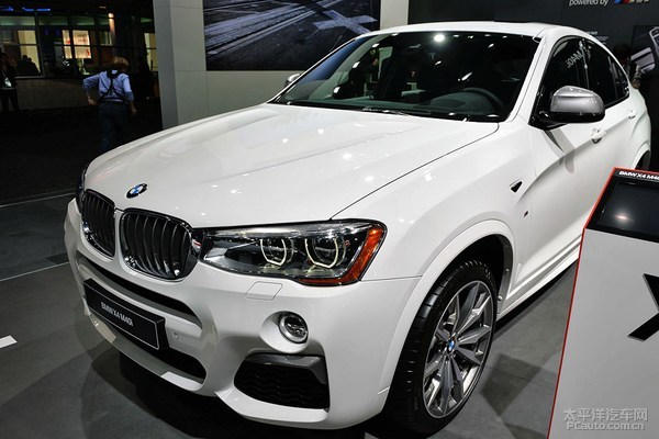 宝马X4 M40i