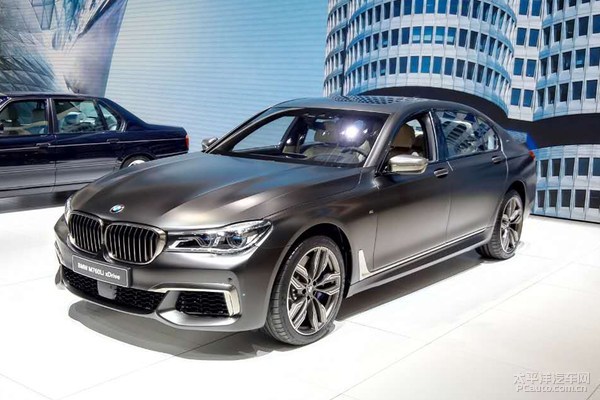 M760Li