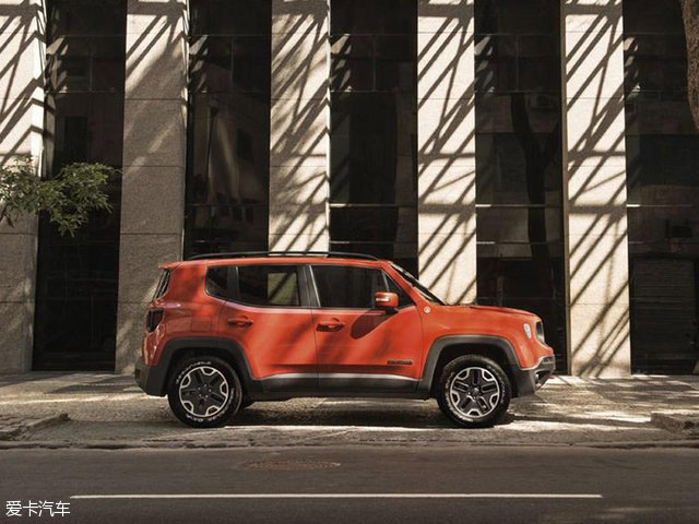 国产Jeep自由侠官图 将于北京车展发布
