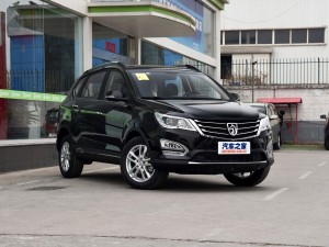 上汽通用五菱 宝骏560 2016款 1.8L 手动精英型