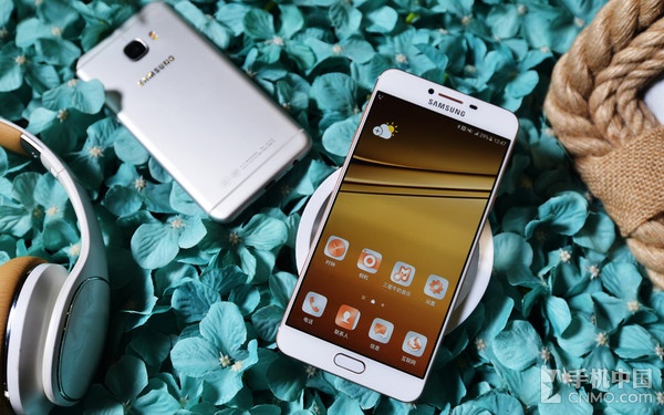 骁龙625全球首发！ 三星Galaxy C7上市第2张图