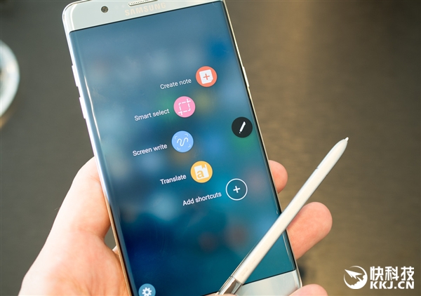 对比Note 5：三星Note 7 S Pen大改进！不怕倒插了
