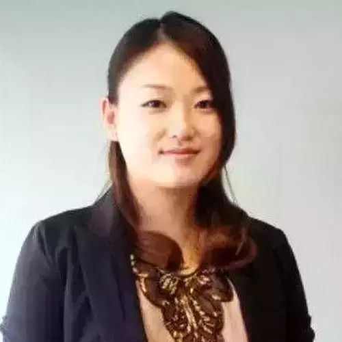 刘强东靠身边的女人，给京东带来多少流量？