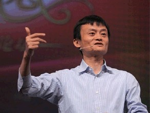 马云教给雷军的事：千万别把自己的品牌搞low了！