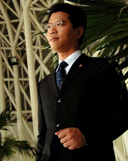 邹涛.png