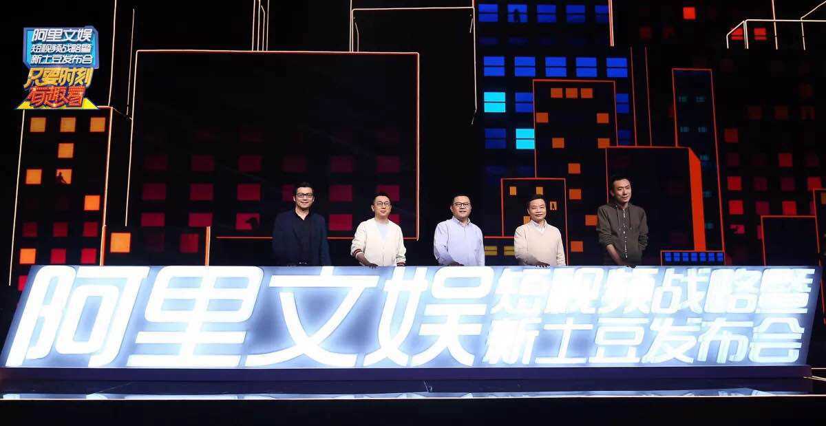 从王微到何小鹏，土豆兜转的命运和与它有关的四个男人        