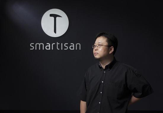 锤子科技老罗也表达了对全面屏手机的渴望