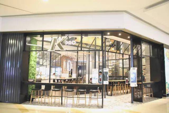 沙县小吃开了轻食店，接地气的老牌餐饮要怎么变洋气？