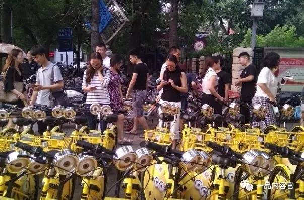 这些营销让小黄人火遍全世界，竟比电影《神偷奶爸》还出名