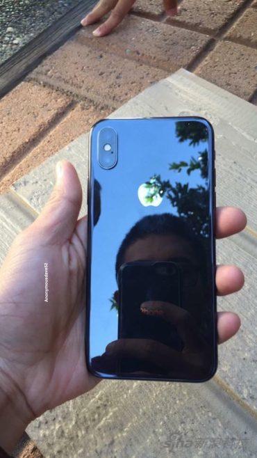 iPhone X真机出现