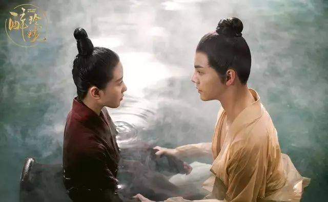 复盘《醉玲珑》：占了大IP的名头，却没沾热度的光        
