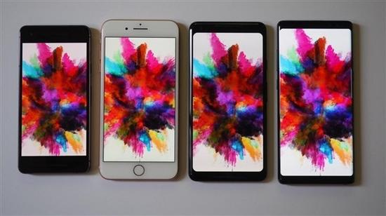 Pixel 2、 iPhone 8 Plus、Pixel 2 XL、Galaxy Note 8屏幕显示对比