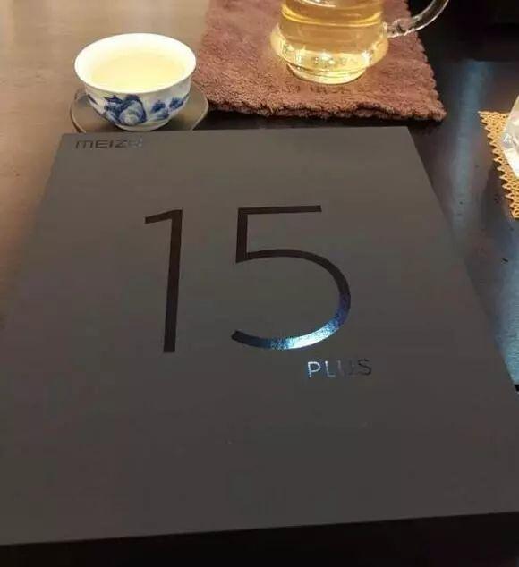 荣耀PPT“甩脸”魅族，曾经的“中国苹果”到底怎么了？