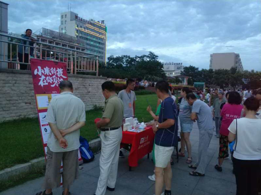 地推等同于“摆地摊”，物料基本均由店长自行承担