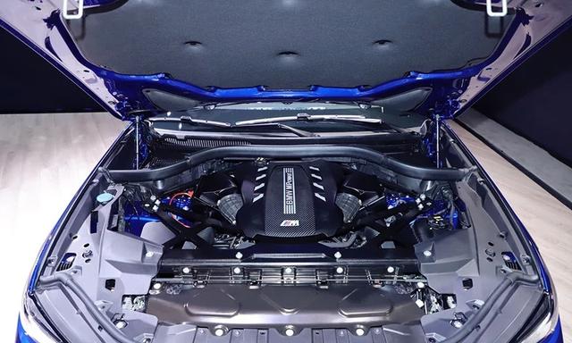 最帅宝马X5开启预售，搭载4.4T V8发动机，破百时间仅需3.7秒！